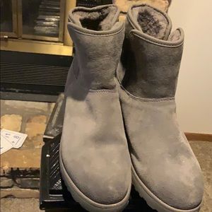 Ugg boots sz 9